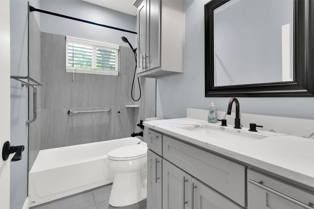 1312 Elm Street, Bonham, TX 75418