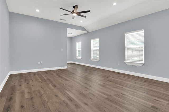 1312 Elm Street, Bonham, TX 75418