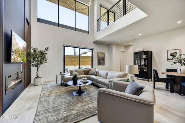 6525 E CAVE CREEK Road 101, Cave Creek, AZ 85331