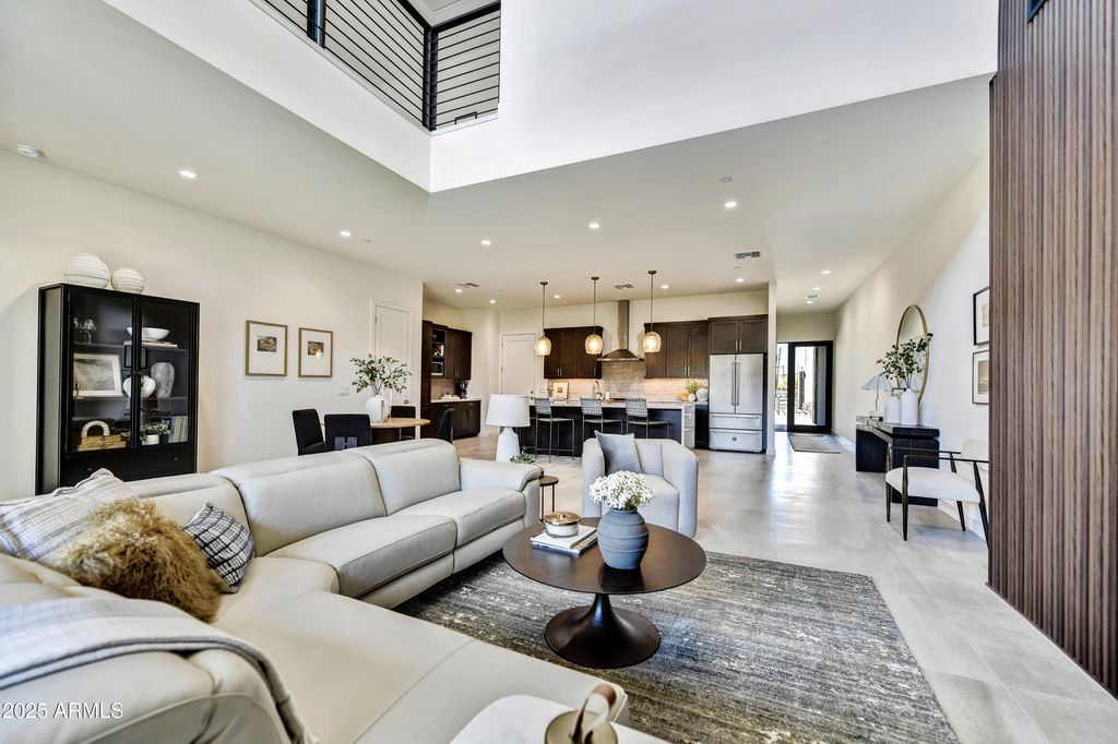 6525 E CAVE CREEK Road 101, Cave Creek, AZ 85331