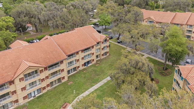 99 BROAD RIVER Place 2107, Welaka, FL 32193
