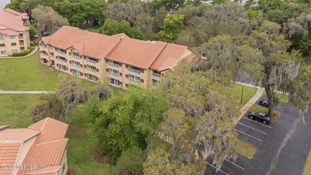 99 BROAD RIVER Place 2107, Welaka, FL 32193