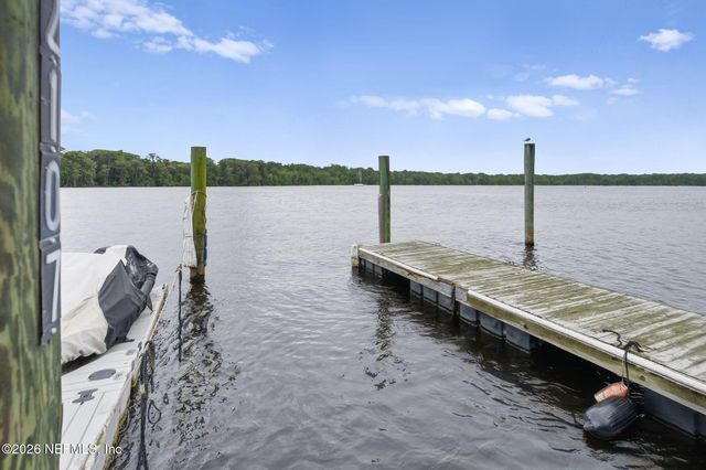 99 BROAD RIVER Place 2107, Welaka, FL 32193