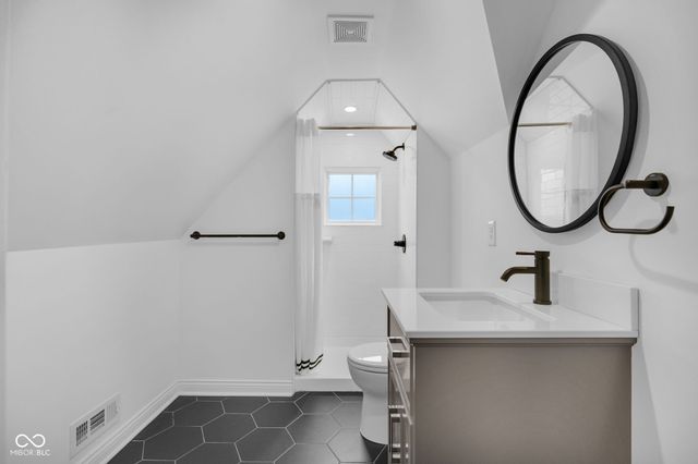 1523 E Ohio Street, Indianapolis, IN 46201