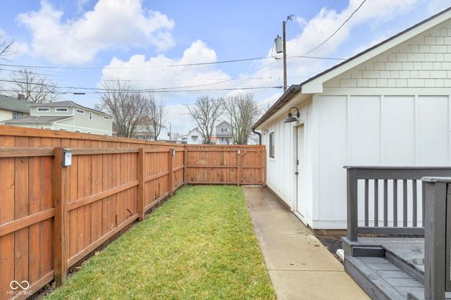 1523 E Ohio Street, Indianapolis, IN 46201