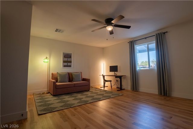 31 Jade Circle, Las Vegas, NV 89106