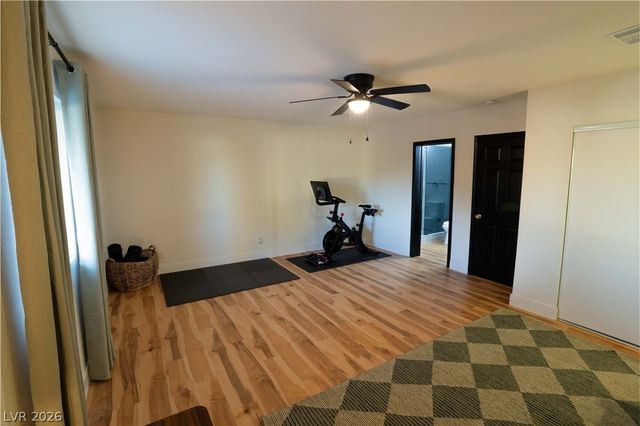 31 Jade Circle, Las Vegas, NV 89106