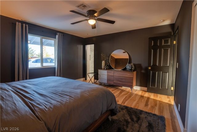 31 Jade Circle, Las Vegas, NV 89106