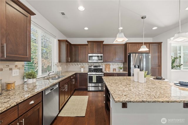 27380 211th CT SE, Maple Valley, WA 98038