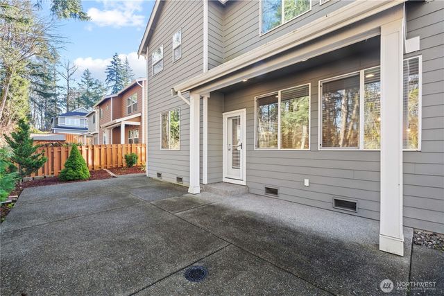 27380 211th CT SE, Maple Valley, WA 98038