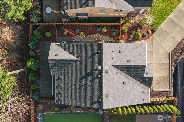 27380 211th CT SE, Maple Valley, WA 98038