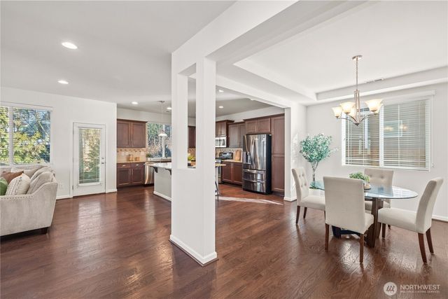 27380 211th CT SE, Maple Valley, WA 98038