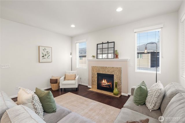 27380 211th CT SE, Maple Valley, WA 98038