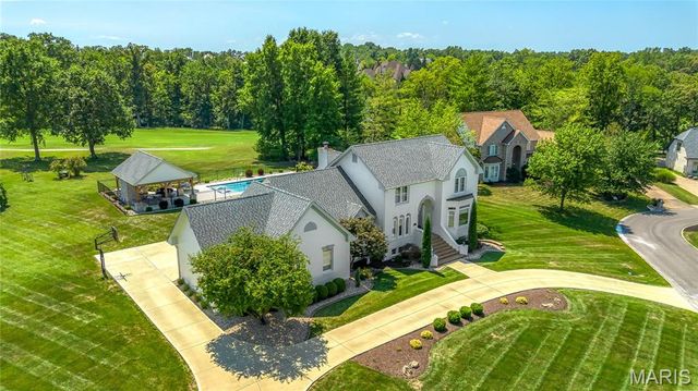 1069 Whitmoor Drive, Weldon Spring, MO 63304