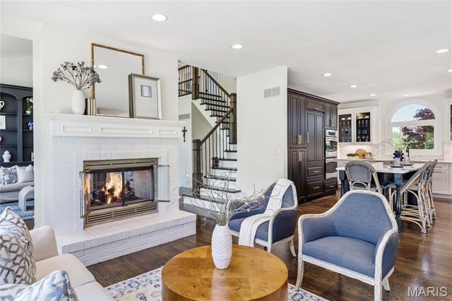 1069 Whitmoor Drive, Weldon Spring, MO 63304