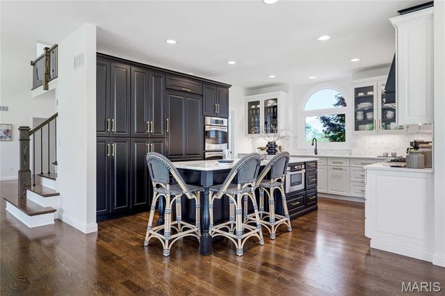 1069 Whitmoor Drive, Weldon Spring, MO 63304