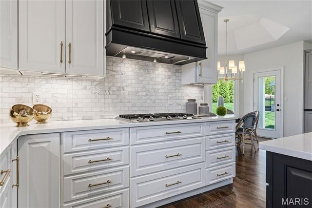 1069 Whitmoor Drive, Weldon Spring, MO 63304