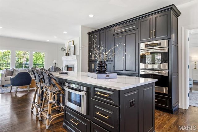 1069 Whitmoor Drive, Weldon Spring, MO 63304