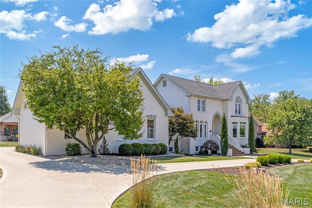 1069 Whitmoor Drive, Weldon Spring, MO 63304