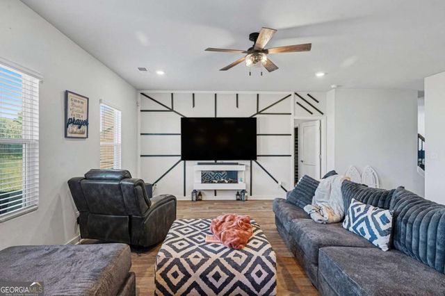 942 Teabiscuit Way, Mcdonough, GA 30253