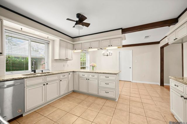 12543 Warwick Ave, Baton Rouge, LA 70815