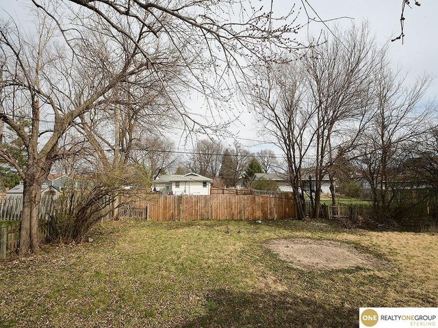8316 Webster Street, Omaha, NE 68114