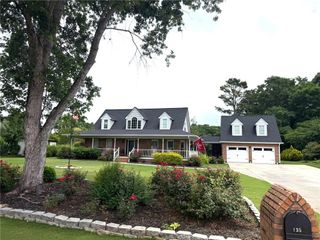 135 Meadow Lakes Boulevard, Cedartown, GA 30125