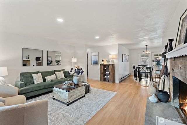 16954 SE 255th Place, Covington, WA 98042