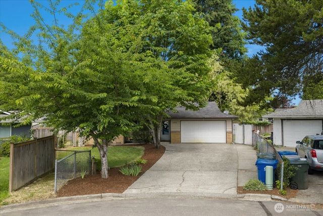 16954 SE 255th Place, Covington, WA 98042