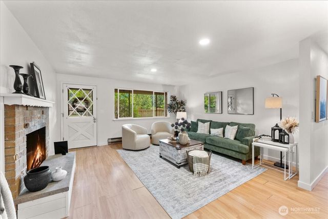 16954 SE 255th Place, Covington, WA 98042