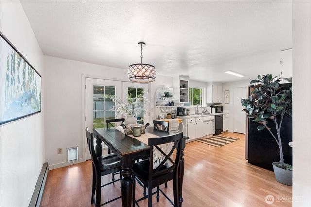16954 SE 255th Place, Covington, WA 98042