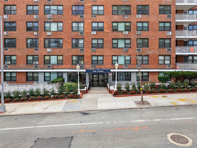 123-40 83rd Avenue 6G, Kew Gardens, NY 11415