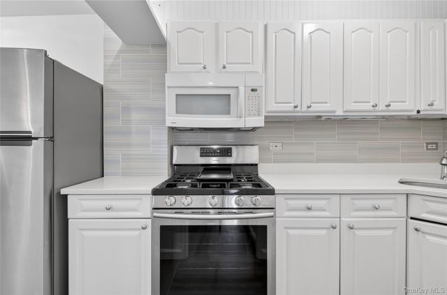 123-40 83rd Avenue 6G, Kew Gardens, NY 11415