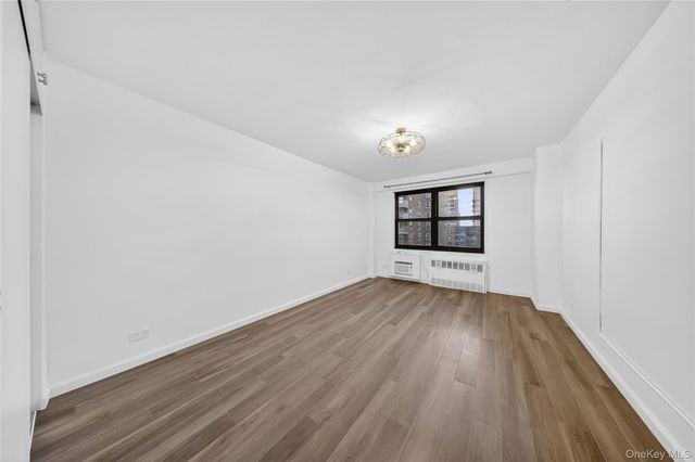 123-40 83rd Avenue 6G, Kew Gardens, NY 11415