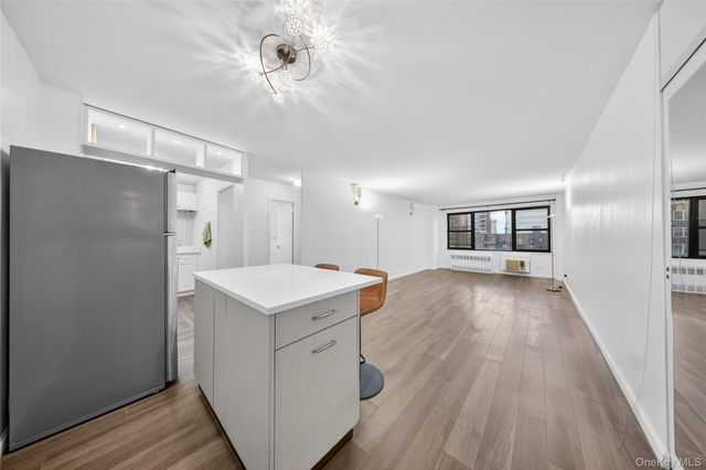 123-40 83rd Avenue 6G, Kew Gardens, NY 11415