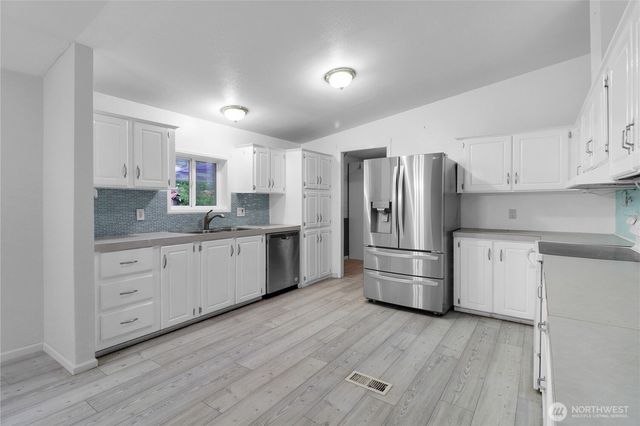 33924 89th Avenue Ct S, Roy, WA 98580