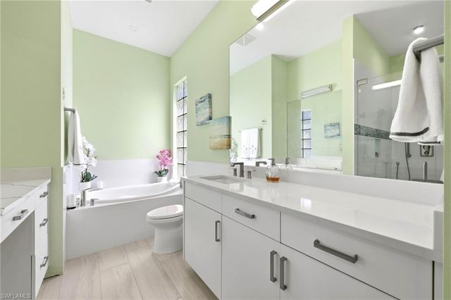 8730 Ferrara CT, Naples, FL 34114