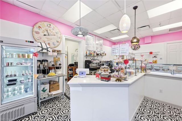 8730 Ferrara CT, Naples, FL 34114