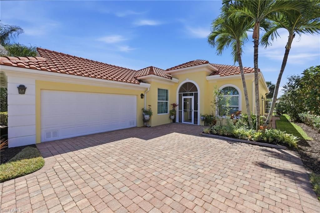 8730 Ferrara CT, Naples, FL 34114