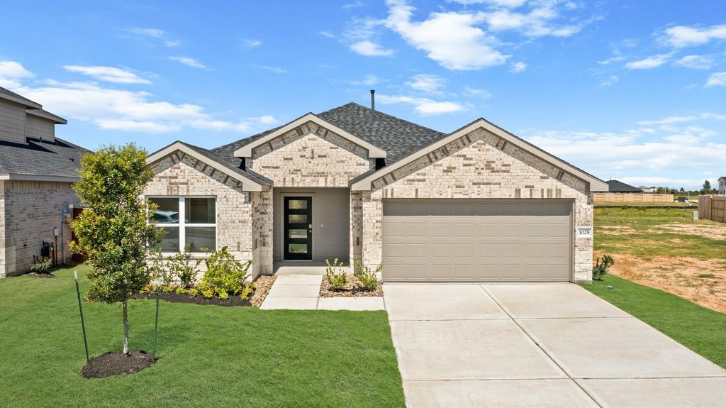 1028 Selene Sky Drive, Brookshire, TX 77423