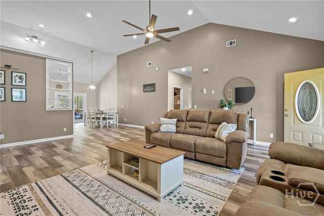 1301 Pelican Lane SE, Townsend, GA 31331