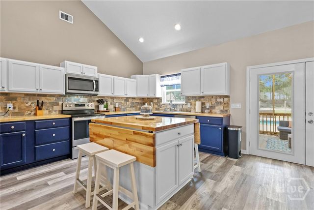 1301 Pelican Lane SE, Townsend, GA 31331