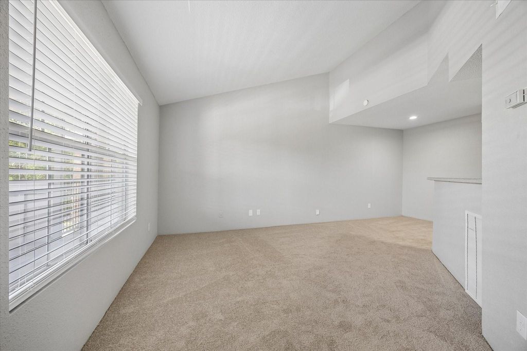 1660 W T C Jester Boulevard 106, Houston, TX 77008