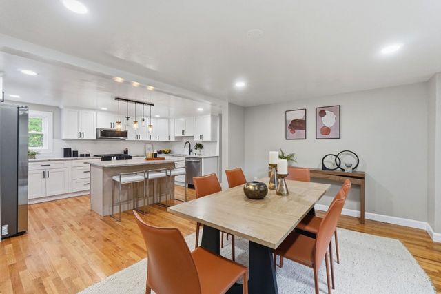 78 Old Farm Rd, Mansfield, MA 02048