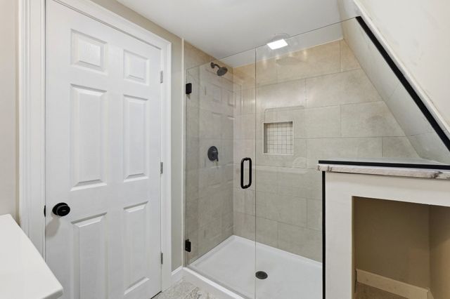 78 Old Farm Rd, Mansfield, MA 02048