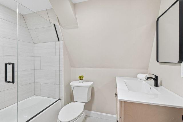78 Old Farm Rd, Mansfield, MA 02048