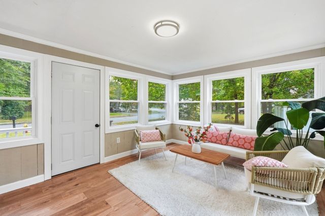 78 Old Farm Rd, Mansfield, MA 02048