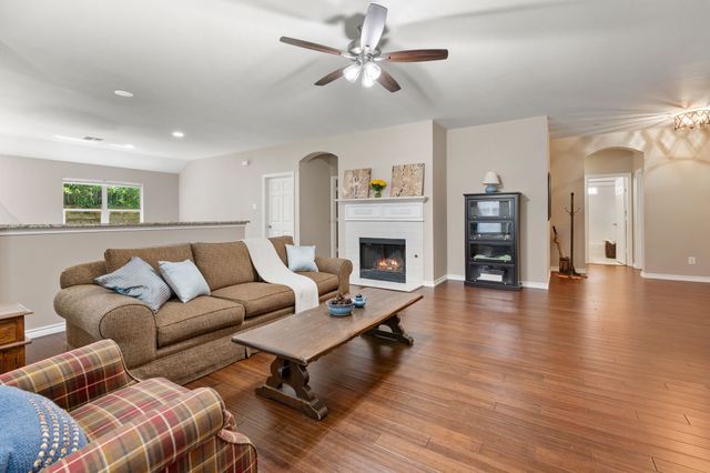 10008 Sourwood Drive, Fort Worth, TX 76244