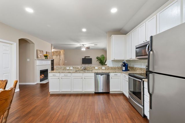 10008 Sourwood Drive, Fort Worth, TX 76244