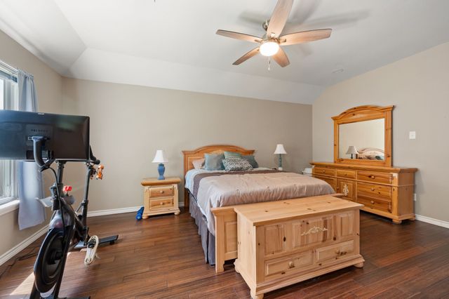 10008 Sourwood Drive, Fort Worth, TX 76244